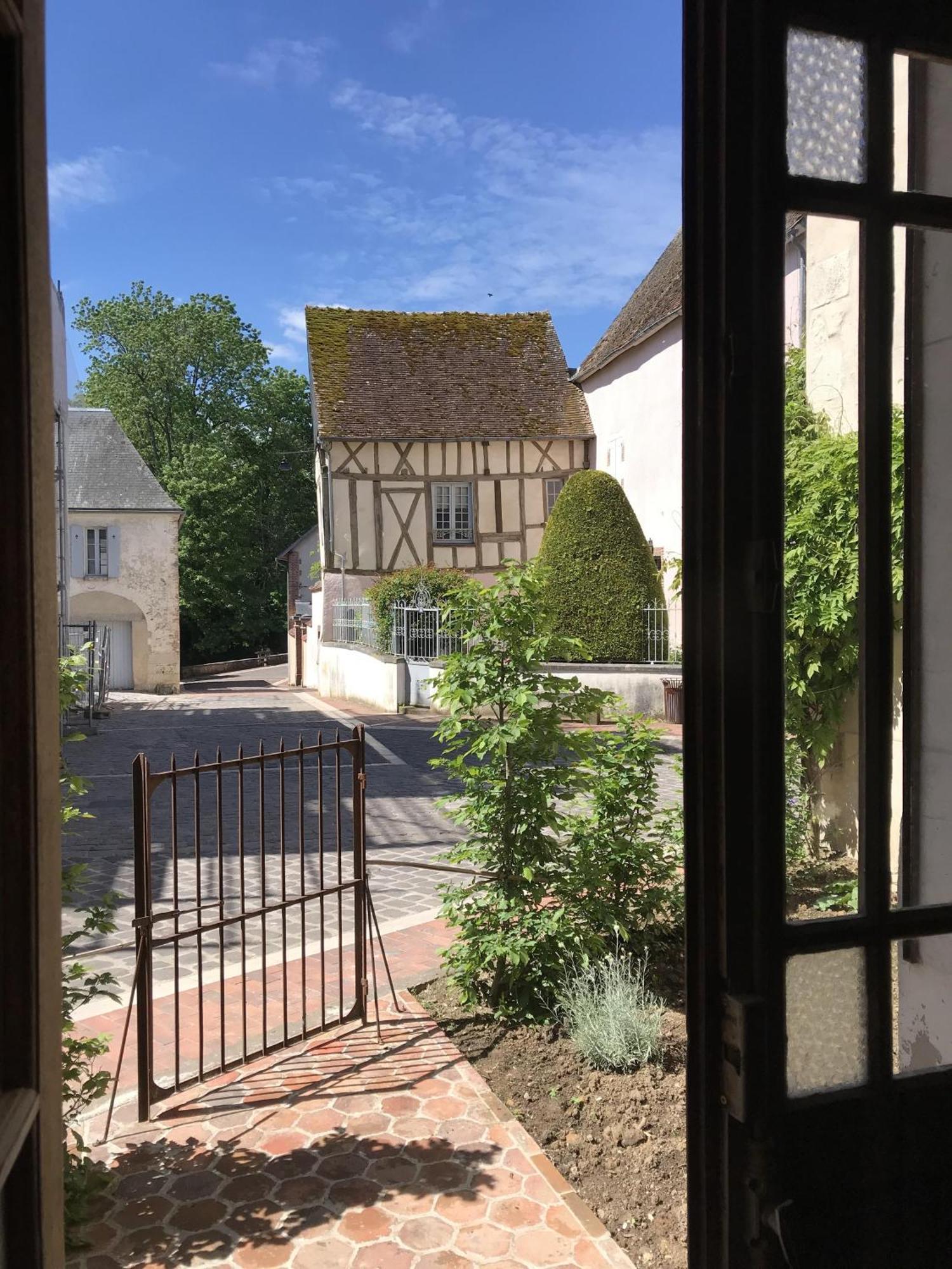 La Maison Jeanne D'Arc Saint-Fargeau  Ruang foto